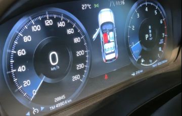 Volvo XC40 2.0 T4 - Foto #6