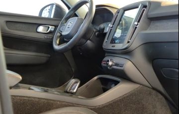 Volvo XC40 2.0 T4 - Foto #7