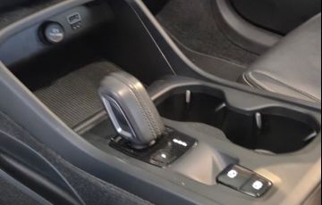 Volvo XC40 2.0 T4 - Foto #9