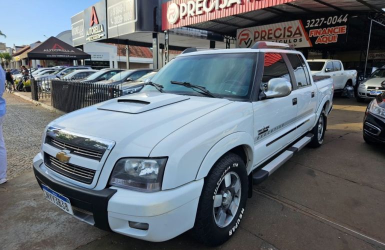 Chevrolet S10 Executive 4x2 2.8 Turbo Electronic (Cab Dupla) - Foto #1