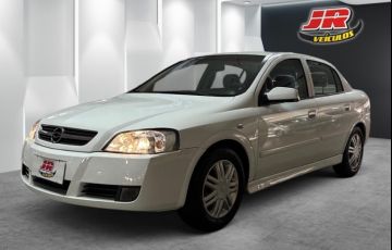Chevrolet Astra 2.0 MPFi CD Sedan 8v - Foto #2