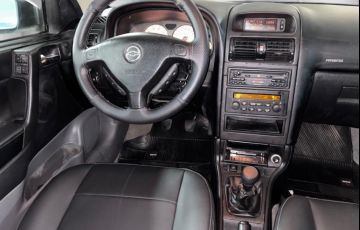 Chevrolet Astra 2.0 MPFi CD Sedan 8v - Foto #9