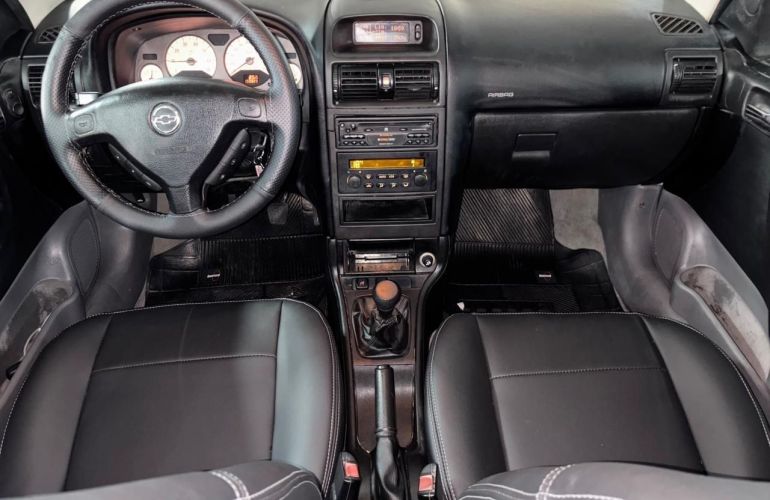 Chevrolet Astra 2.0 MPFi CD Sedan 8v - Foto #10