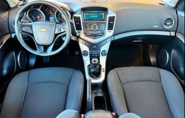 Chevrolet Cruze 1.8 LT 16v - Foto #6