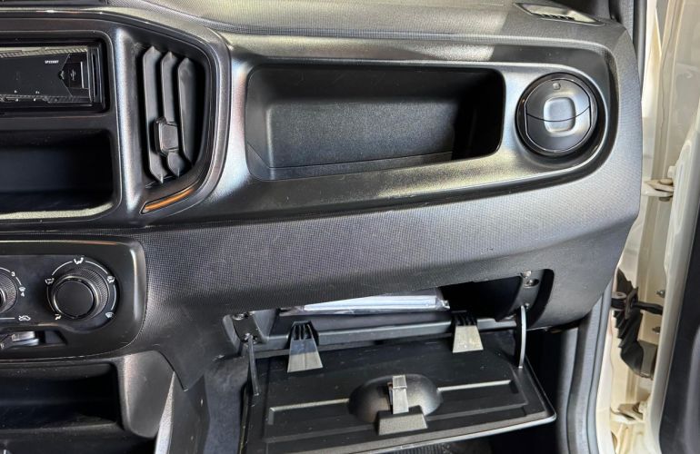 Fiat Strada 1.4 Fire Endurance Cs - Foto #10