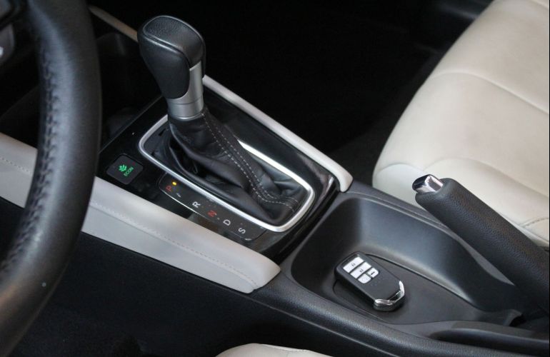 Honda City 1.5 I-vtec Touring - Foto #8