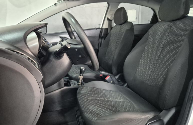 Hyundai HB20 1.0 Comfort - Foto #6