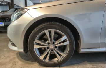 Mercedes-Benz E 250 2.0 Avantgarde 16V Turbo - Foto #5