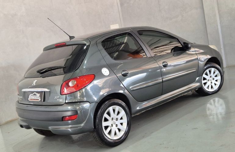 Peugeot 207 Hatch XS 1.6 16V (flex) (aut) - Foto #4
