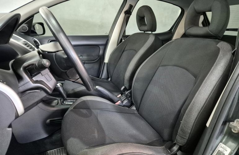 Peugeot 207 Hatch XS 1.6 16V (flex) (aut) - Foto #7