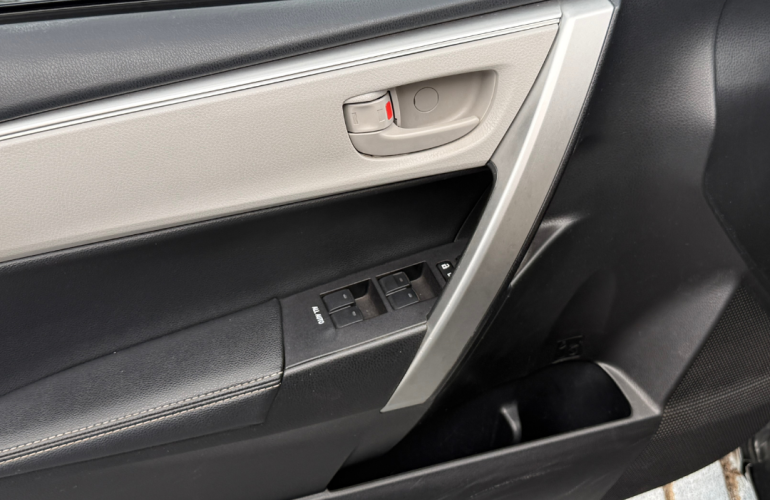 Toyota Corolla 2.0 XEi - Foto #5