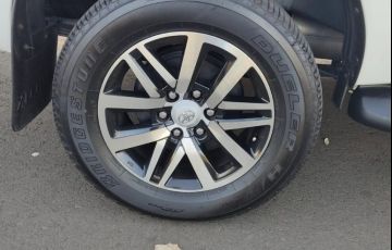 Toyota Hilux 2.8 Srx 4x4 CD 16v - Foto #7