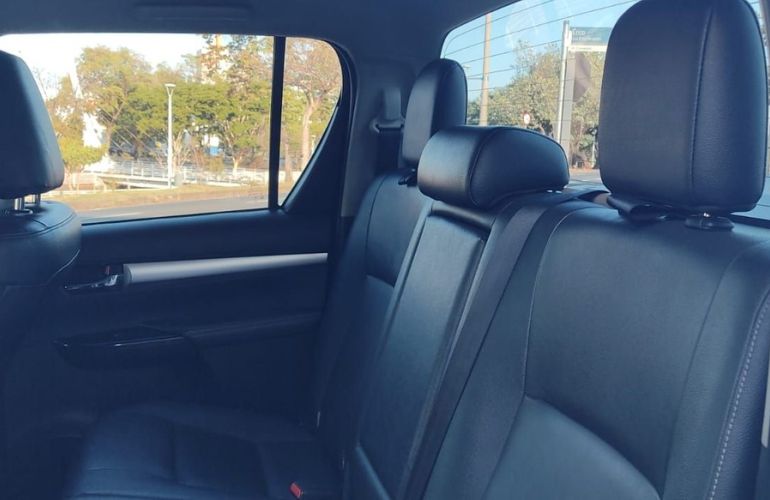 Toyota Hilux 2.8 Srx 4x4 CD 16v - Foto #10