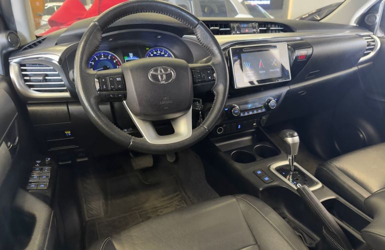 Toyota Hilux 2.7 Srv 4x4 CD 16v - Foto #7