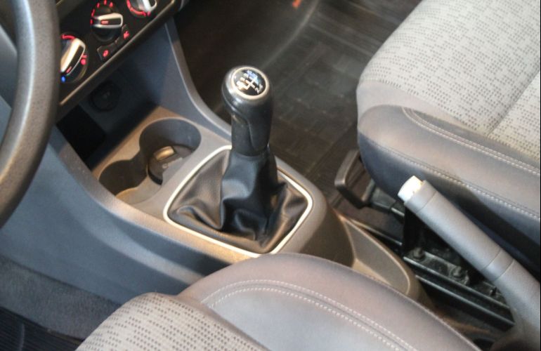 Volkswagen Fox 1.6 Mi 8v - Foto #8