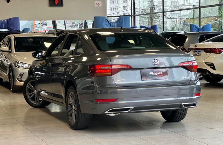 Volkswagen Jetta 1.4 250 TSi Total R-line - Foto #4