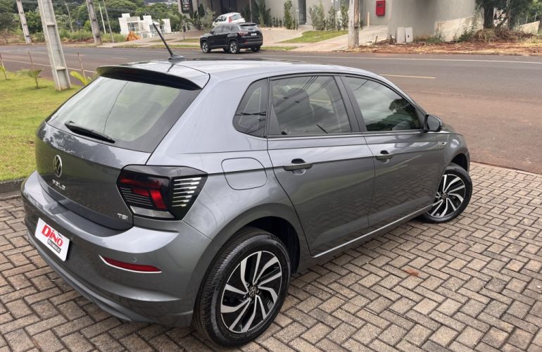 Volkswagen Polo 1.0 200 TSI Highline (Aut) - Foto #4