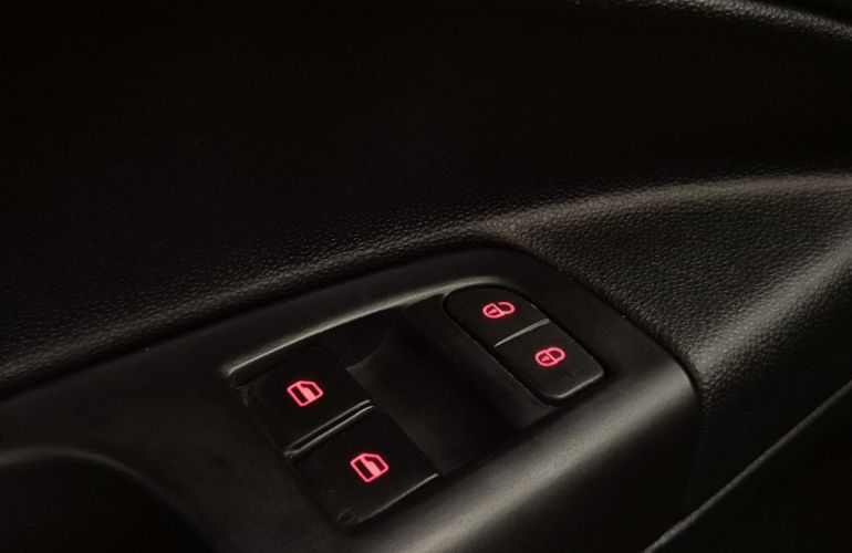 Volkswagen Saveiro 1.6 CS Robust - Foto #10