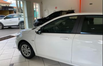 Chevrolet Onix 1.0 LT - Foto #3