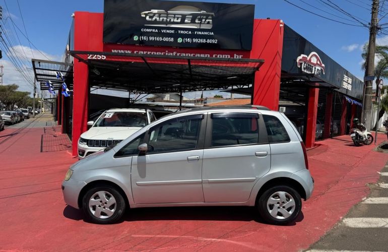 Fiat Idea 1.4 MPi Elx 8v - Foto #3