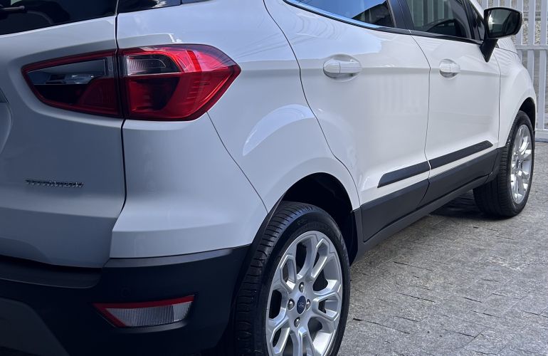 Ford EcoSport Titanium 1.5 (Aut) (Flex) - Foto #2