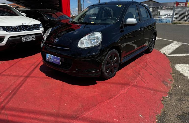 Nissan March 1.6 Sr 16v - Foto #1