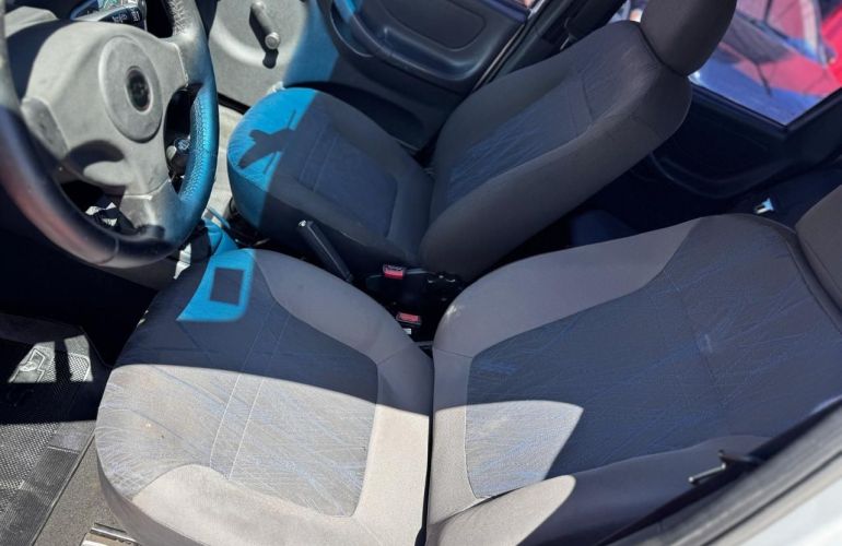 Nissan March 1.6 Sr 16v - Foto #5