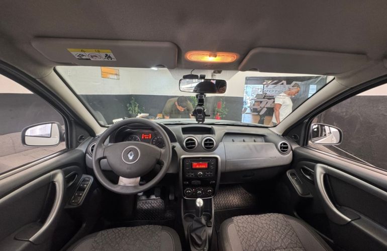 Renault Duster 1.6 4x2 16V Flex 4p Manual - Foto #8
