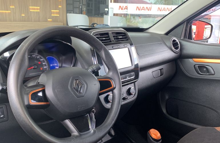 Renault Kwid 1.0 Outsider - Foto #3