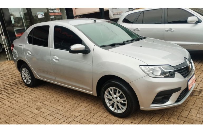 Renault Logan 1.0 Zen - Foto #1