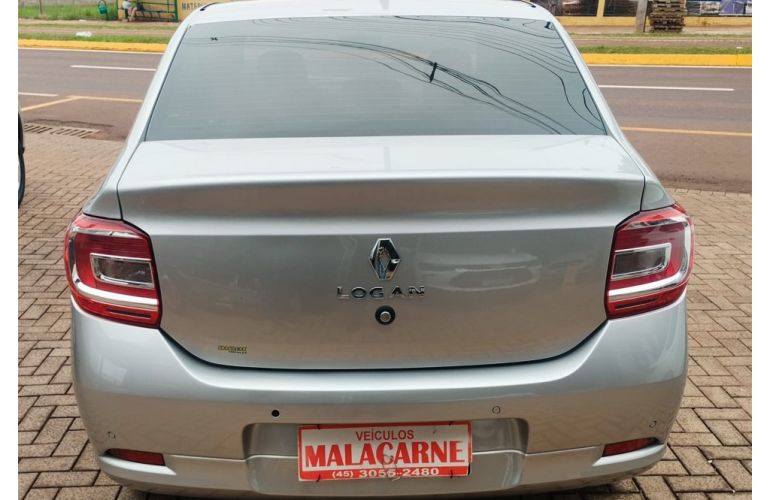 Renault Logan 1.0 Zen - Foto #3
