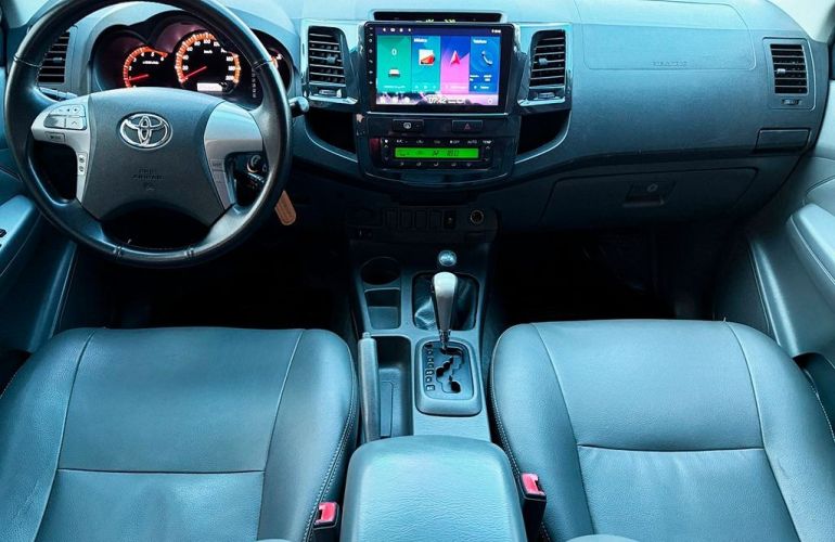 Toyota Hilux 3.0 Srv 4x4 CD 16V Turbo Intercooler - Foto #6