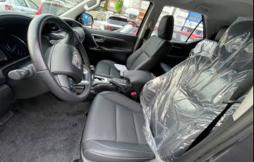 Toyota Hilux Sw4 2.8 D-4d Turbo Srx Platinum 4x4 - Foto #5