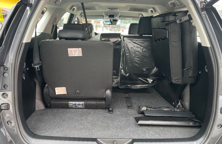 Toyota Hilux Sw4 2.8 D-4d Turbo Srx Platinum 4x4 - Foto #8