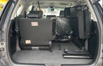 Toyota Hilux Sw4 2.8 D-4d Turbo Srx Platinum 4x4 - Foto #8