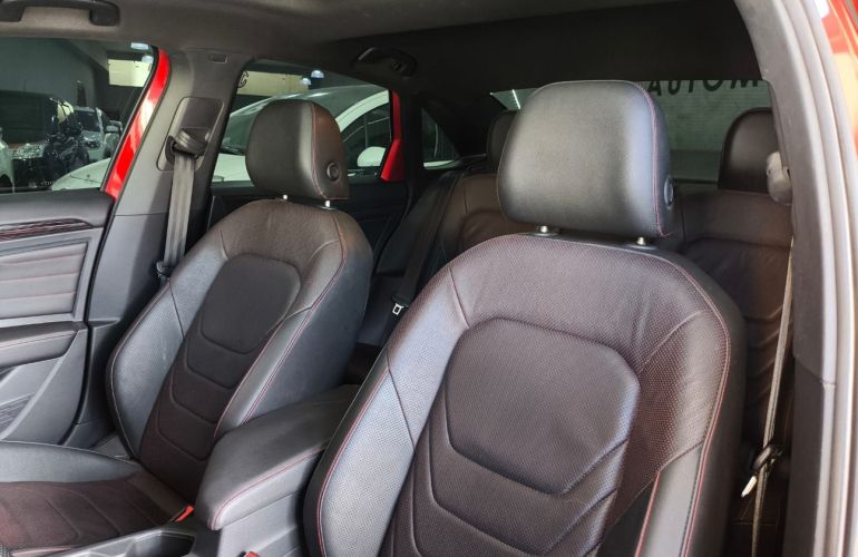 Volkswagen Jetta 2.0 350 TSI GLI DSG - Foto #9