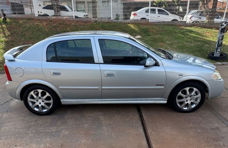 Chevrolet Astra 2.0 MPFi Advantage 8v - Foto #4