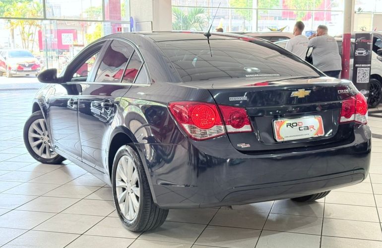 Chevrolet Cruze 1.8 LT 16v - Foto #4