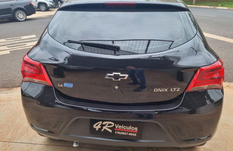 Chevrolet Onix 1.4 MPFi LTZ 8v - Foto #6