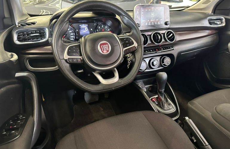 Fiat Cronos 1.8 E.torq Precision - Foto #9