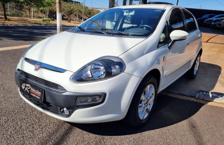 Fiat Punto 1.4 Attractive 8v - Foto #1