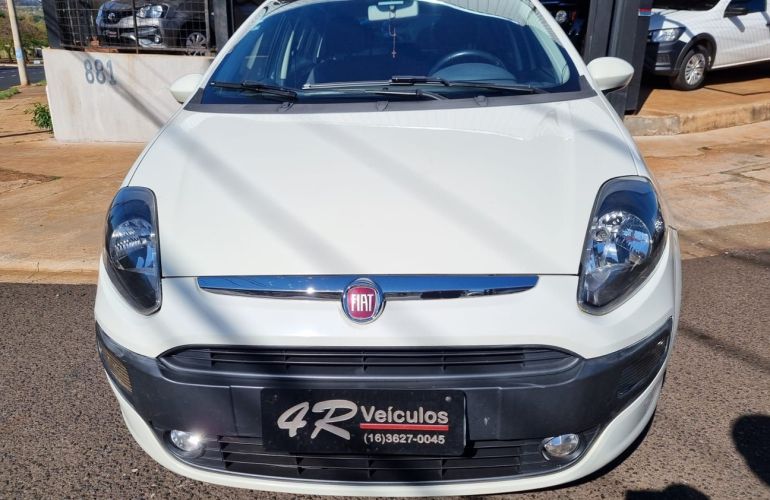 Fiat Punto 1.4 Attractive 8v - Foto #2