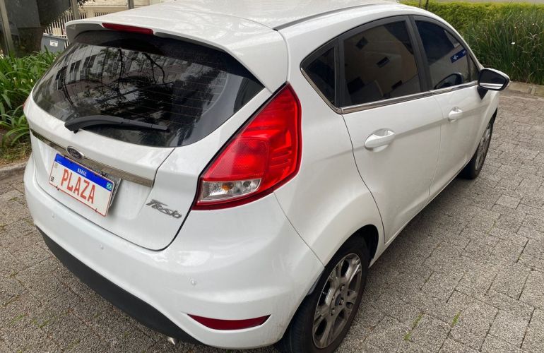 Ford Fiesta 1.6 SE Hatch 16v - Foto #5