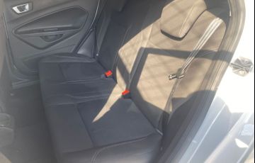 Ford Fiesta 1.6 SE Hatch 16v - Foto #10