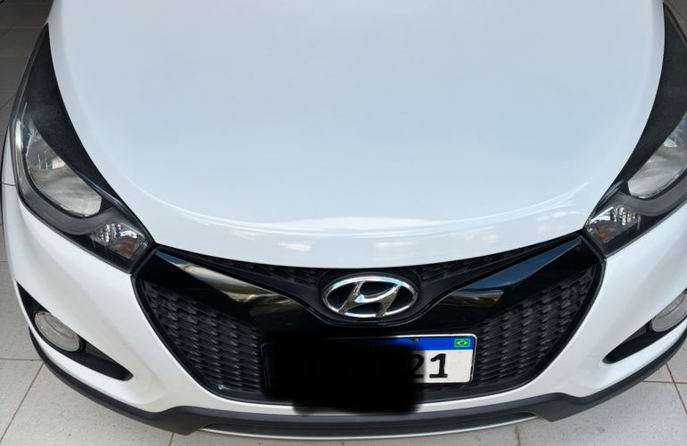Hyundai HB20X Premium 1.6 (Aut) - Foto #3