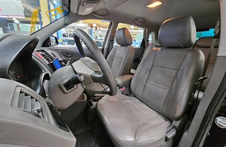 Hyundai Tucson 2.0 MPFi GLS 16V 143cv 2wd - Foto #2