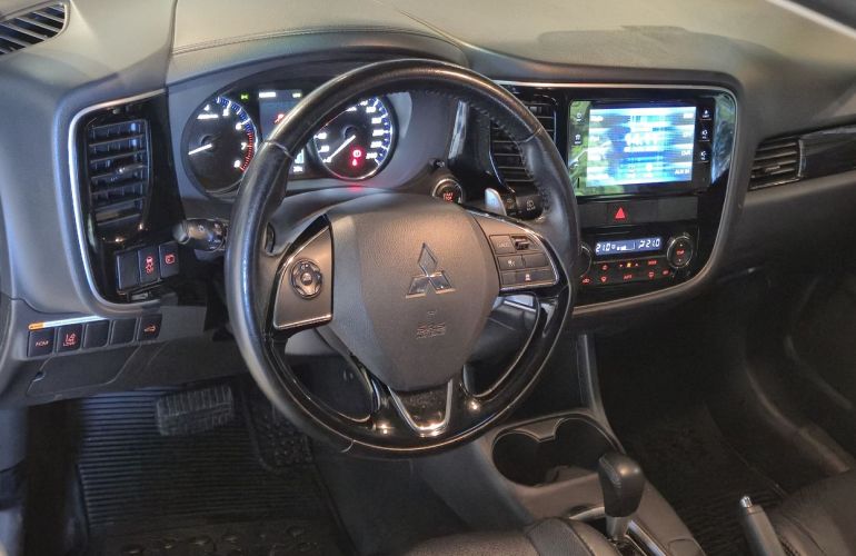 Mitsubishi Outlander 3.0 Gt 4x4 V6 24v - Foto #7