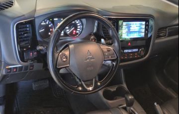 Mitsubishi Outlander 3.0 Gt 4x4 V6 24v - Foto #7