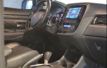 Mitsubishi Outlander 3.0 Gt 4x4 V6 24v - Foto #9