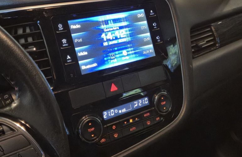 Mitsubishi Outlander 3.0 Gt 4x4 V6 24v - Foto #10